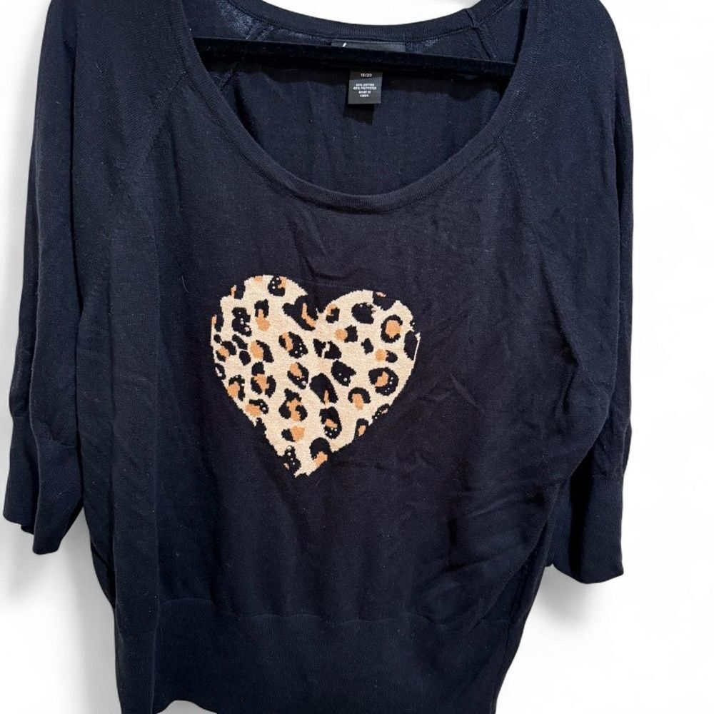 Lane Bryant Black Sweater Top w/ Cute Tan Leopard Heart Coquette Design - EUC
